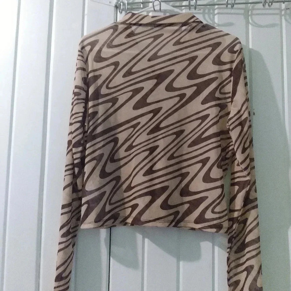 Garage see through mesh cropped top X-large like new - Picture 5 of 7